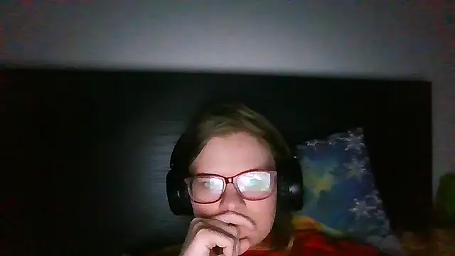 Moonolighta online show from March 14, 4:08 pm