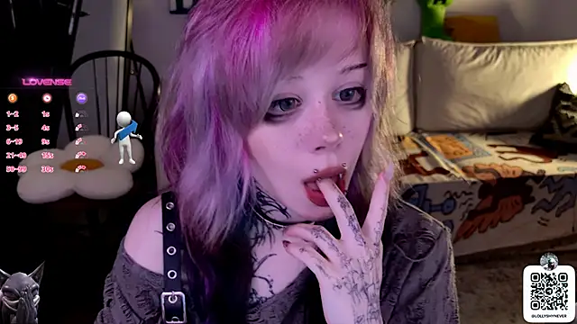 Lollyshy online show from October 10, 11:15 am