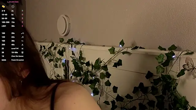 BlushinBloom online show from April 24, 5:54 am