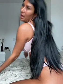 AriannaIsabellax online show from June 10, 9:41 am