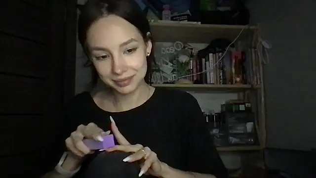 Snapshot of Yuna5343 chatting on October 18, 9:27 pm Yuna5343 online show from October 18, 9:27 pm