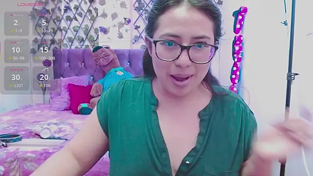 Snapshot of Estrella__sex chatting on September 28, 8:25 pm Estrella sex online show from September 28, 8:25 pm