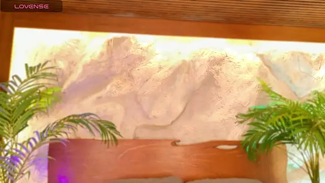 alisonn moon online show from April 23, 10:12 pm