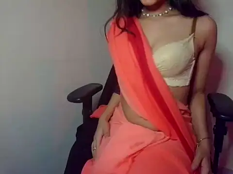 redruby xoxo online show from April 23, 9:50 am