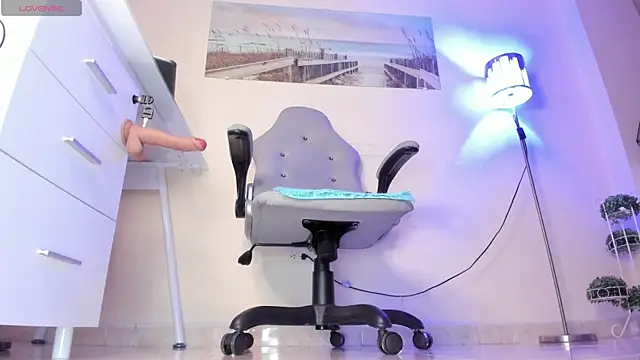 Georgina-Mtz online show from April 22, 2:52 am