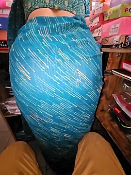 indianhotwife639 online show from April 27, 5:04 am