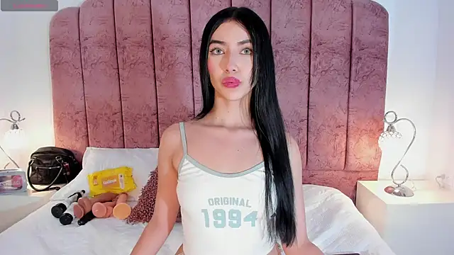 Snapshot of ValeskaZuev1 chatting on September 26, 7:33 pm ValeskaZuev1 online show from September 26, 7:33 pm