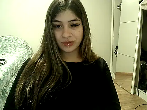 Becca B online show from May 10, 9:06 pm