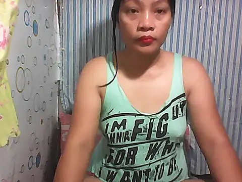 HottyElle online show from May 18, 2:54 am