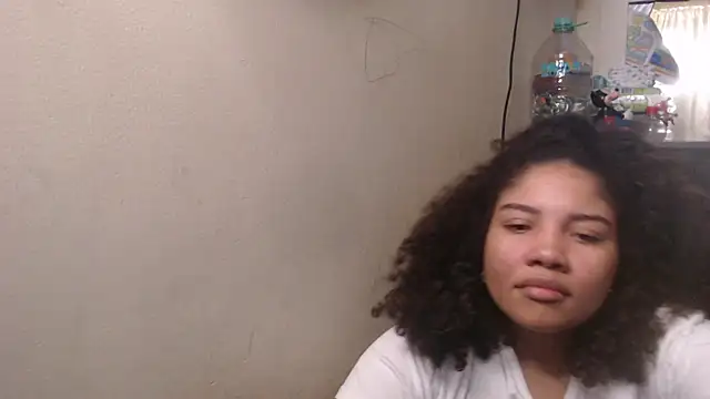 madelene online show from June 6, 12:39 am