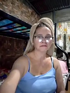 SexyHottMom online show from April 25, 1:14 pm