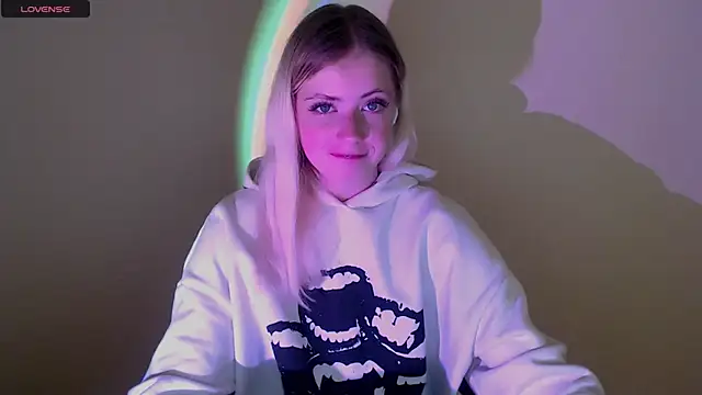 AliceHotty  online show from September 29, 12:43 pm