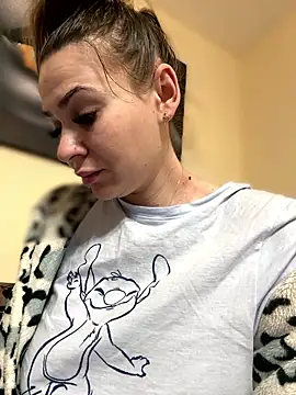 iSelena online show from January 19, 9:27 am