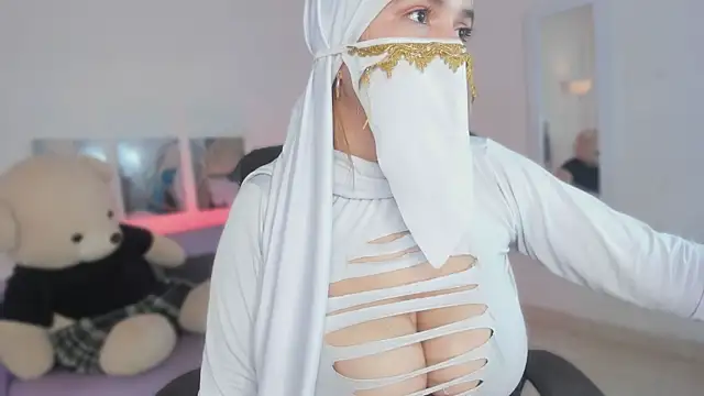 salma isawwii online show from April 20, 6:11 pm