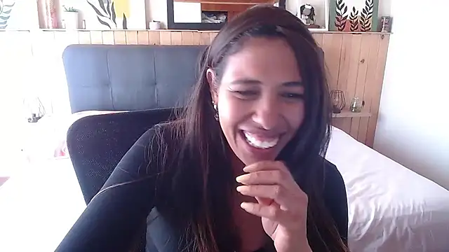 Snapshot of IVONNE_COLLINS33 chatting on September 10, 4:40 pm IVONNE COLLINS33 online show from September 10, 4:40 pm