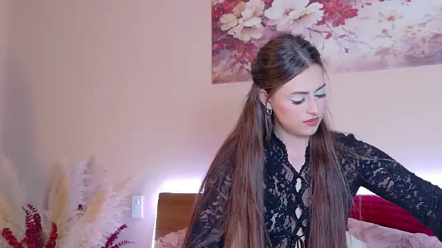 Sienna Voss online show from May 9, 12:01 am