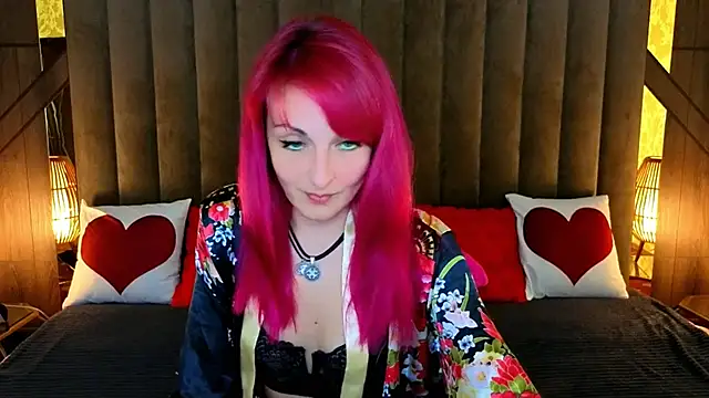 BrandyBloom online show from March 10, 8:24 pm