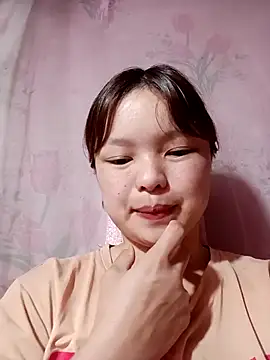 Snapshot of XoiXoi232 chatting on September 9, 3:12 pm XoiXoi232 online show from September 9, 3:12 pm