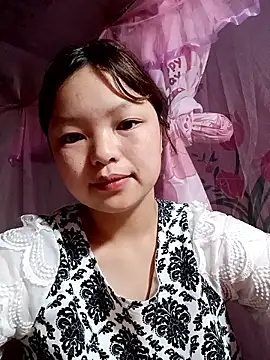 Snapshot of XoiXoi232 chatting on September 10, 10:54 pm XoiXoi232 online show from September 10, 10:54 pm