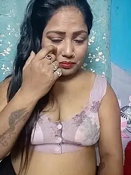 Snapshot of hornypriya696 chatting on September 28, 5:51 pm hornypriya696 online show from September 28, 5:51 pm