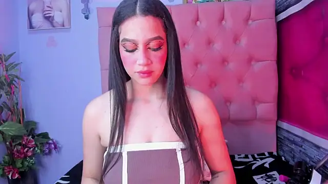 Megan Luxe online show from November 16, 6:15 am