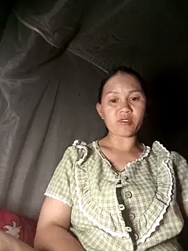 MaiHoa69 online show from April 22, 1:30 pm