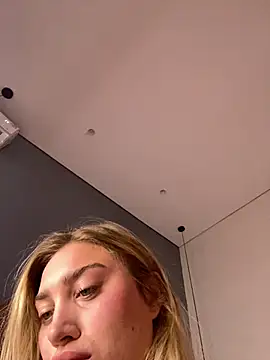 auriangel online show from June 7, 1:34 am