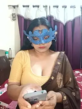 MEERAcle online show from April 11, 3:16 pm