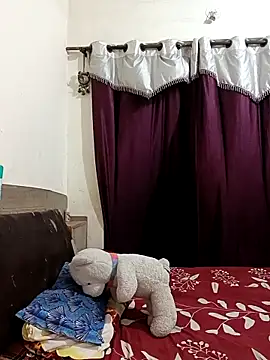 MEERAcle online show from March 16, 4:33 pm