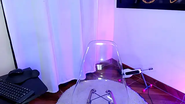 Snapshot of Natasha_cam222 chatting on September 19, 7:24 pm Natasha cam222 online show from September 19, 7:24 pm