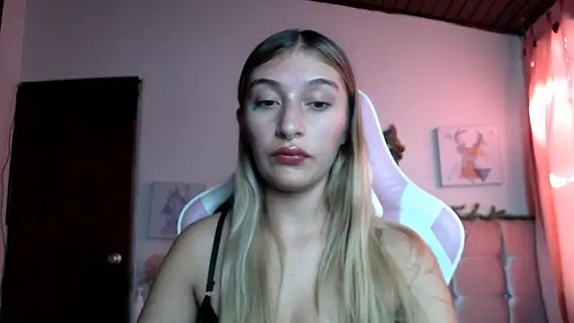 SophiaaLee online show from April 25, 12:13 am