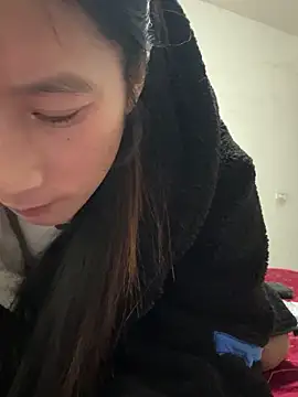 crhong666 online show from November 28, 7:33 am