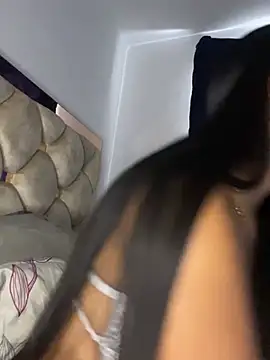 Michelle johnson  online show from April 23, 7:16 pm