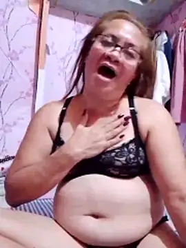 vickyhot1966 online show from April 21, 12:34 pm