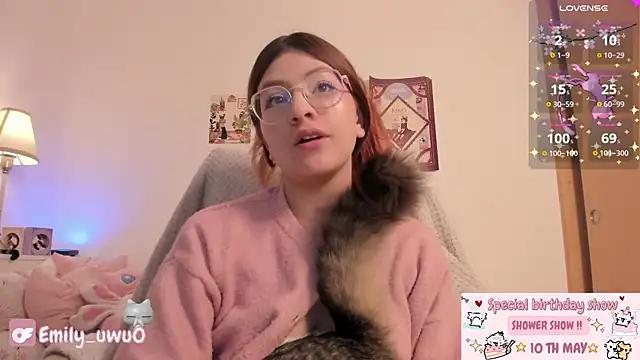 emily uwu0 online show from April 21, 11:56 pm