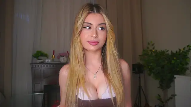 GeorginaHarn online show from April 25, 9:45 am