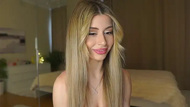 GeorginaHarn online show from March 8, 8:07 am