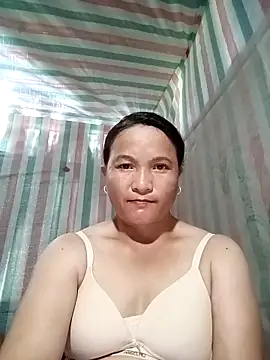 Snapshot of Love-Mama33 chatting on October 8, 7:46 am Love-Mama33 online show from October 8, 7:46 am