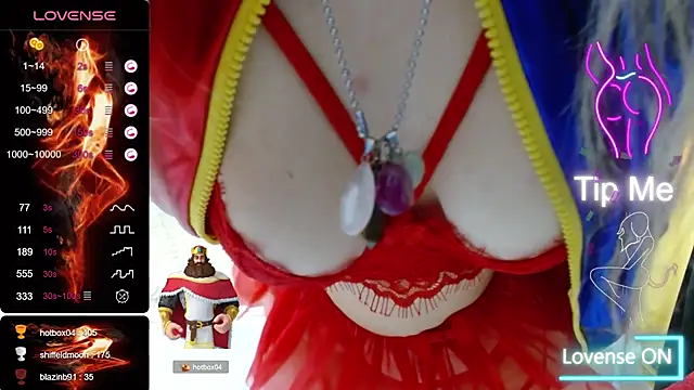 Snapshot of Daddyisssues1 chatting on October 14, 9:45 am Daddyisssues1 online show from October 14, 9:45 am