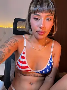 Danicute  online show from October 18, 7:11 am