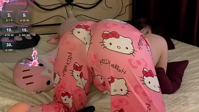 Snapshot of IrisSoCute chatting on October 11, 9:03 am IrisSoCute online show from October 11, 9:03 am
