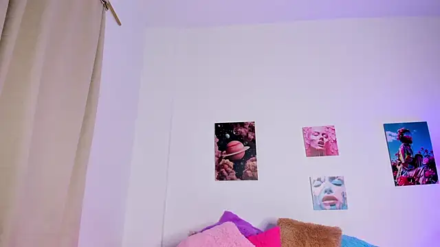 mia purplee online show from November 20, 3:29 am