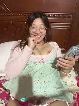 sisi-maiden online show from April 24, 1:14 pm