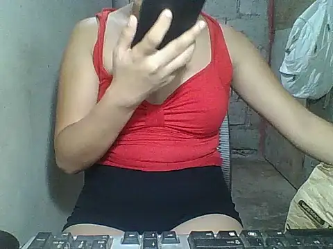 Skinny PinayGirljust18 online show from June 20, 1:36 pm