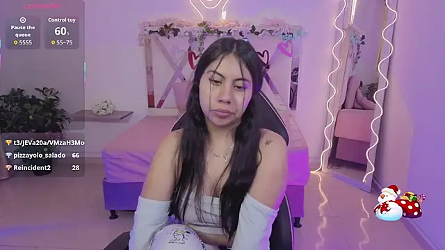 ZURY TAY online show from January 6, 5:38 pm