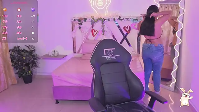 ZURY TAY online show from December 1, 11:47 am