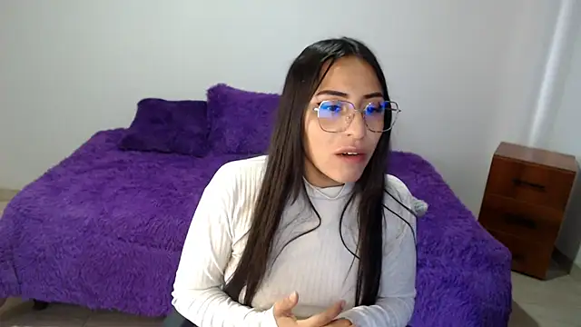 Snapshot of rosse77_ chatting on September 10, 1:44 pm rosse77 online show from September 10, 1:44 pm