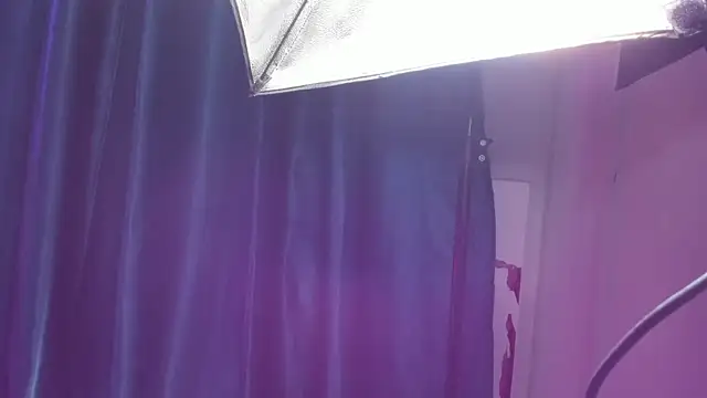 Snapshot of alicetaylor_1 chatting on September 26, 9:34 pm alicetaylor 1 online show from September 26, 9:34 pm