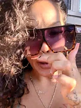 Av3ryyBe3 online show from July 10, 10:21 pm