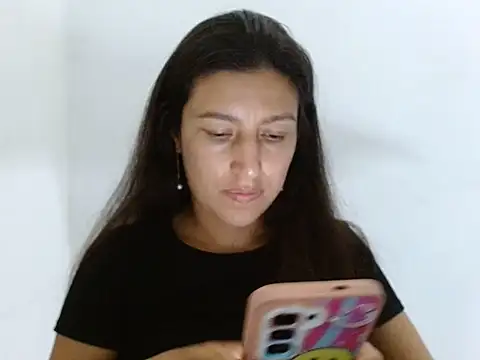 SarahFriendly online show from July 15, 11:59 am